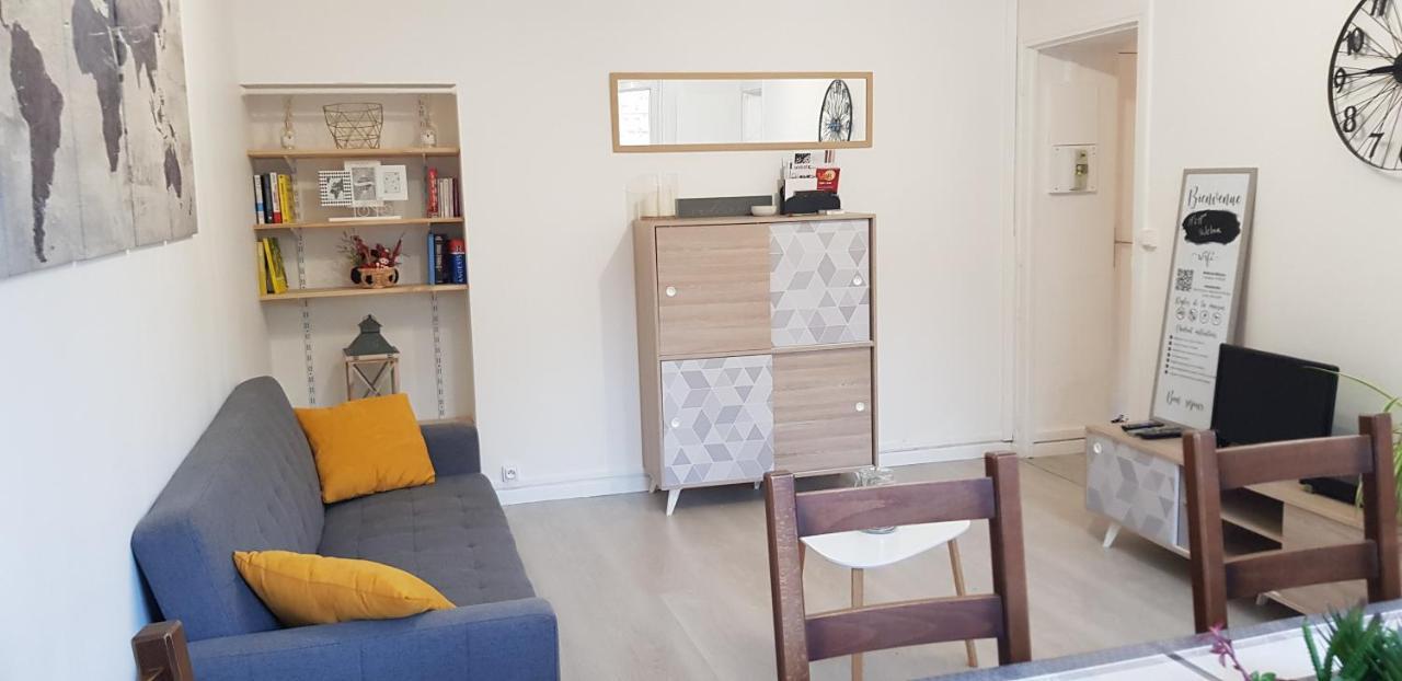 Appartement Avec Jardin Hyper Entre วาลองเซียนส์ ภายนอก รูปภาพ